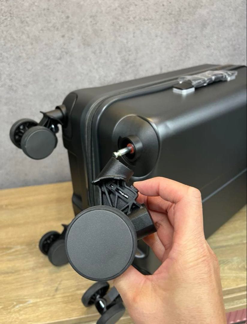 ブライテック BRIGHTECH BRO-18 機内持ち込み Sサイズ サタプラ