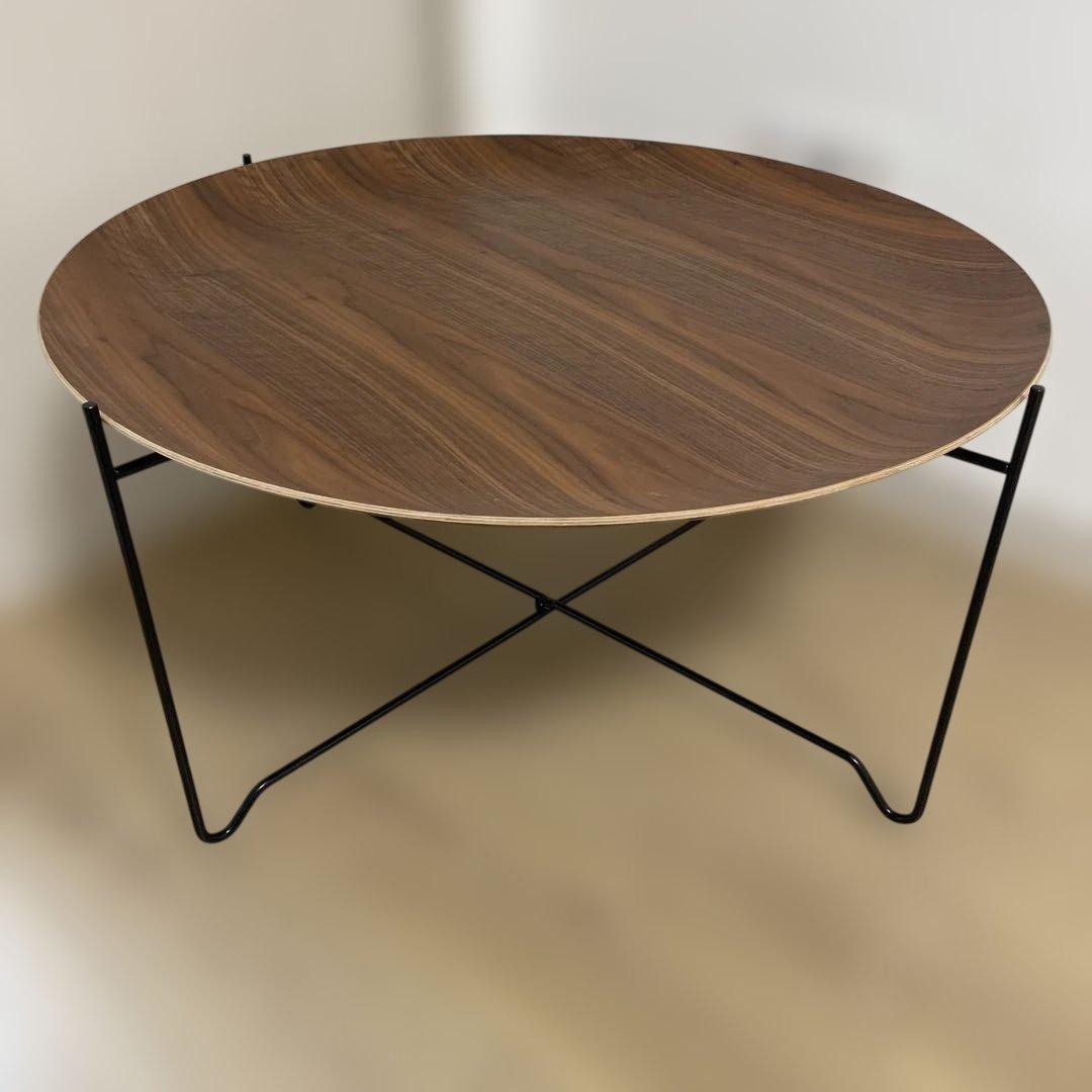 円形ウォールナット調センターテーブル