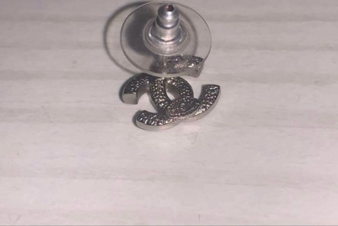 CHANEL ピアス　片耳　ユニセックス