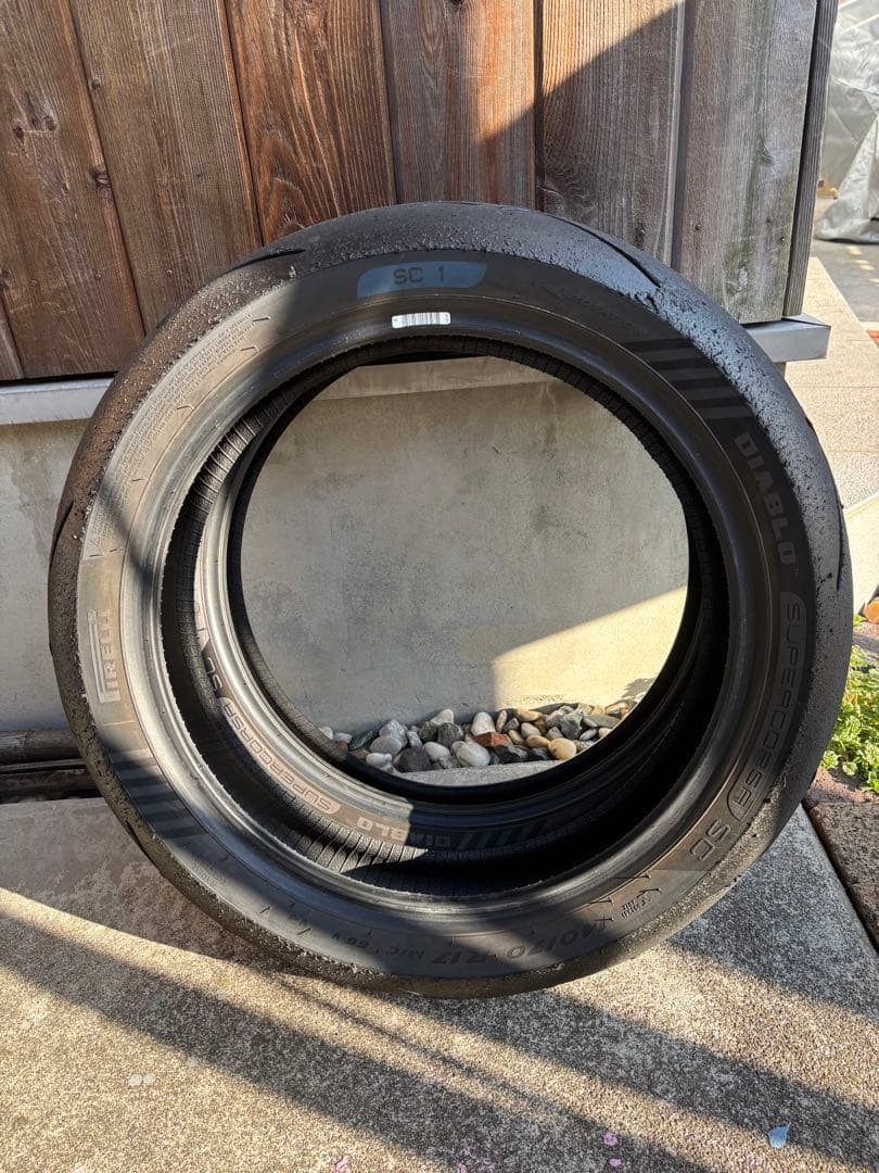 ピレリ　スーパーコルサ　V4 SC1 前後タイヤセット