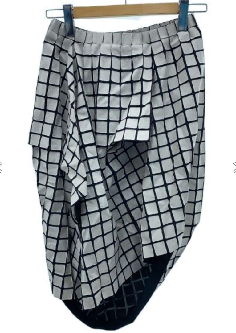 希少 イッセイミヤケ ブロック 変形スカート 2018