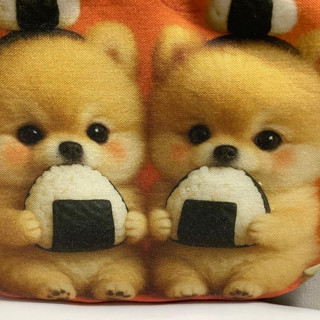 ハンドメイド　フラットポーチ　マスコットポーチ　パネル生地　ポメラニアン