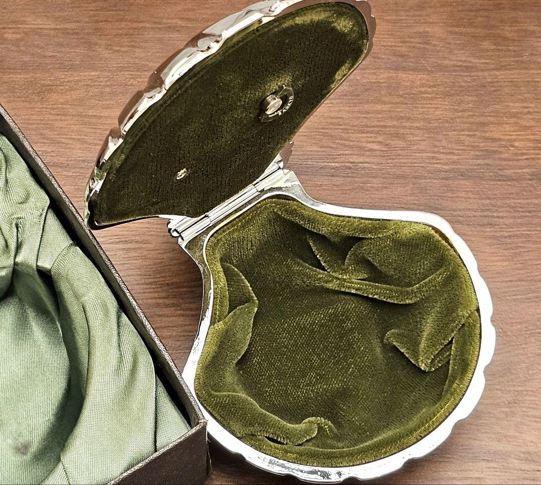 金属製 シェル型　貝殻　オルゴール　銀色