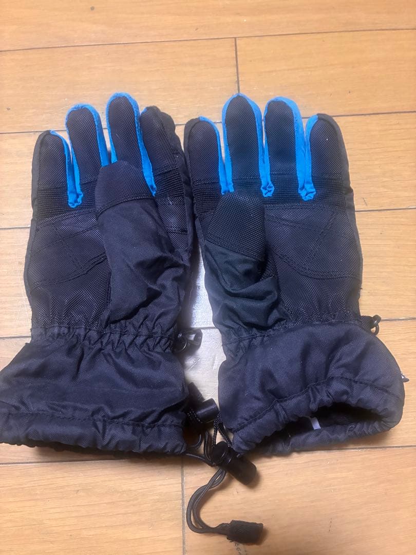 スキーウェア140 男の子 4点セットと150のパンツのセット