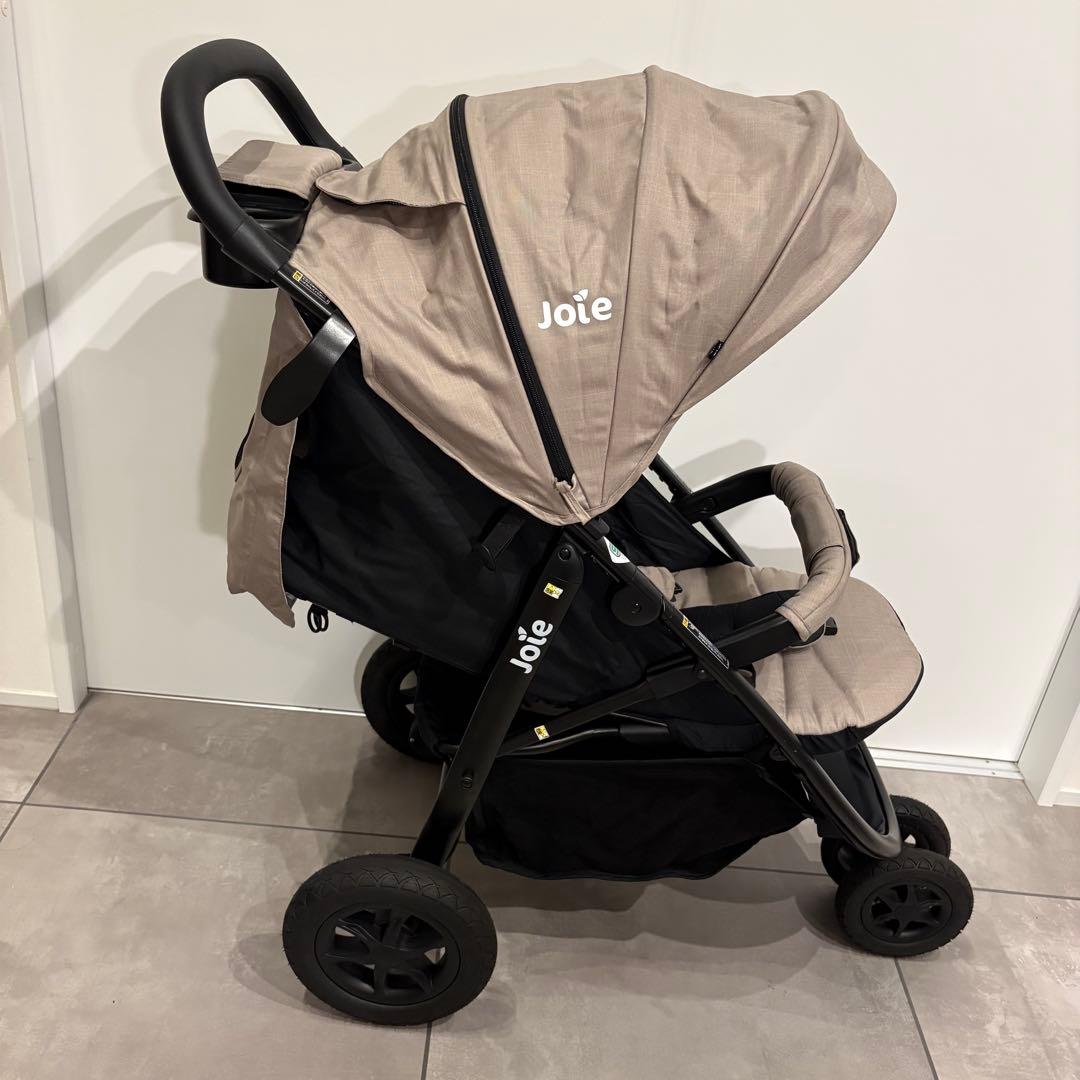 Joie ライトトラックス3 DLX 2024年新モデル　ムーンロック　ベージュ