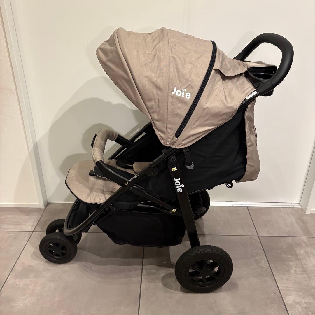 Joie ライトトラックス3 DLX 2024年新モデル　ムーンロック　ベージュ