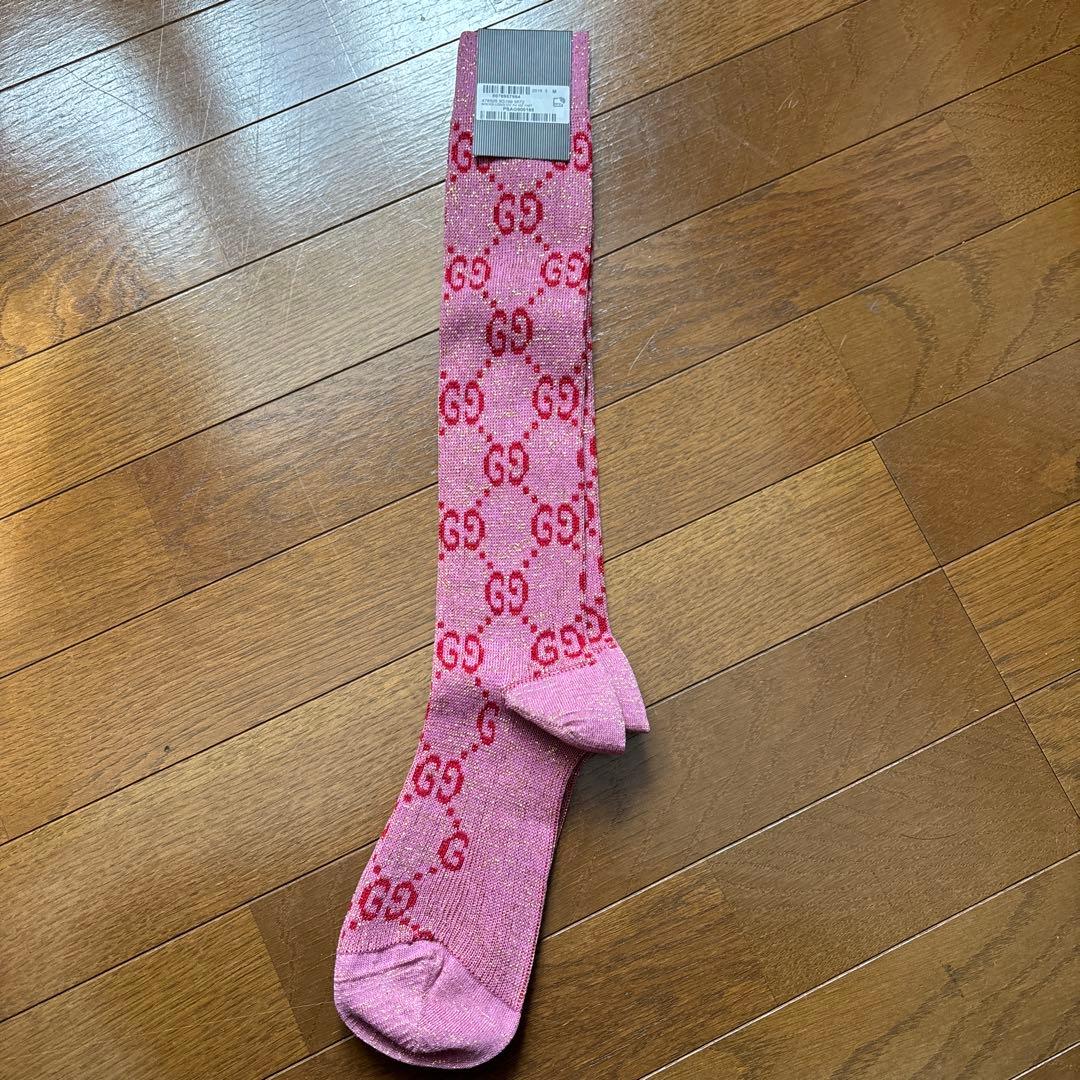 GUCCI グッチ GGロゴ メタリックソックス ピンク