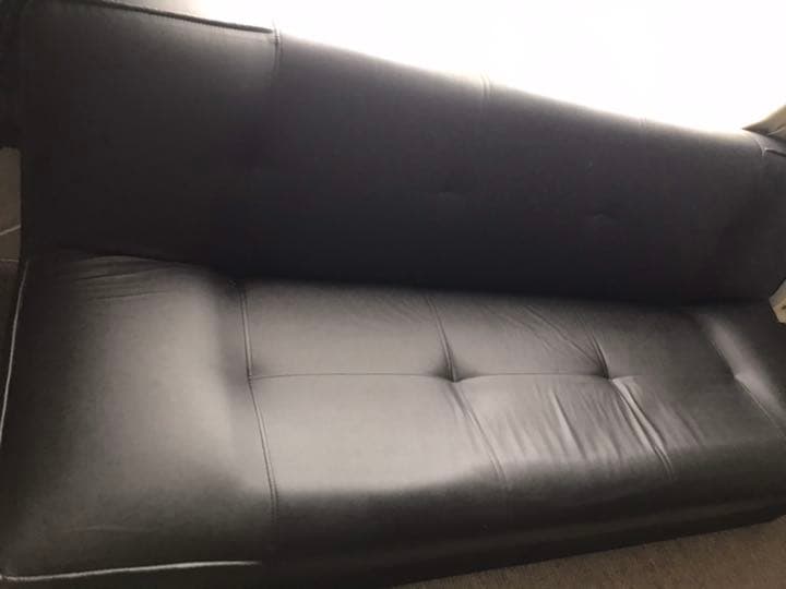 ソファー兼ベッド