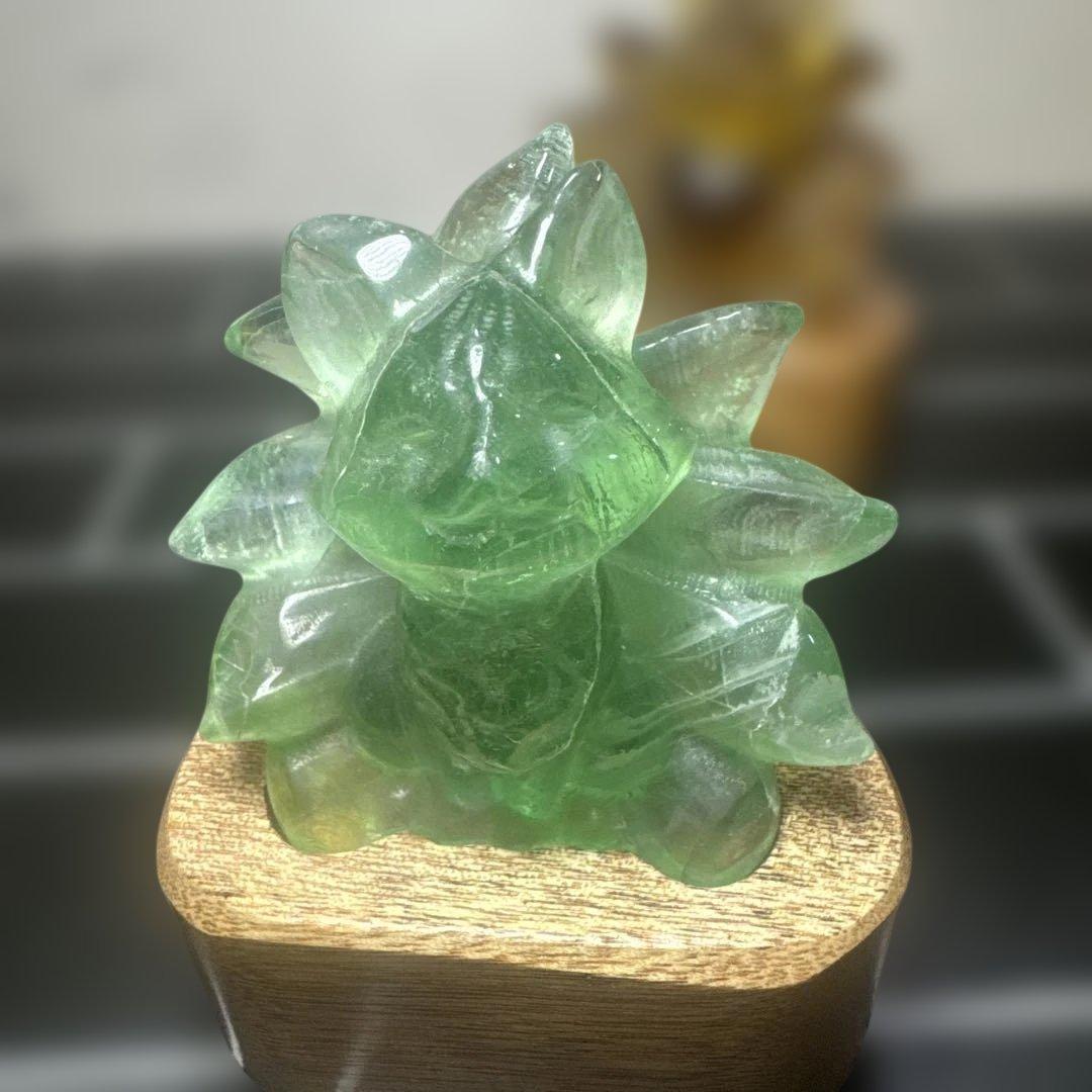 【高品質】フローライト 九尾狐 彫刻 台座付き 天然石