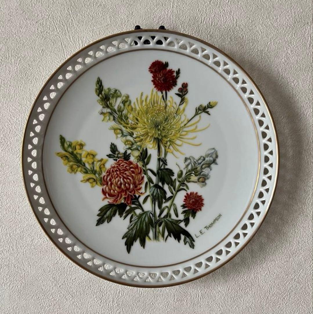 透かし彫り装飾皿　11月　カントリーガーデンコレクション　B&G　希少アイテム