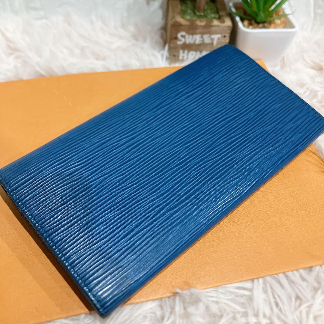 美品 ルイヴィトン エピ ポシェット ポルトモネ クレディ 長財布 青 ブルー