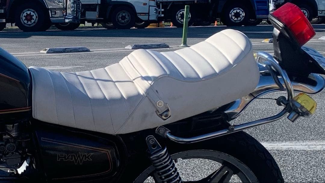 フセイン　送料込み　cb250t ホーク用　タックロール