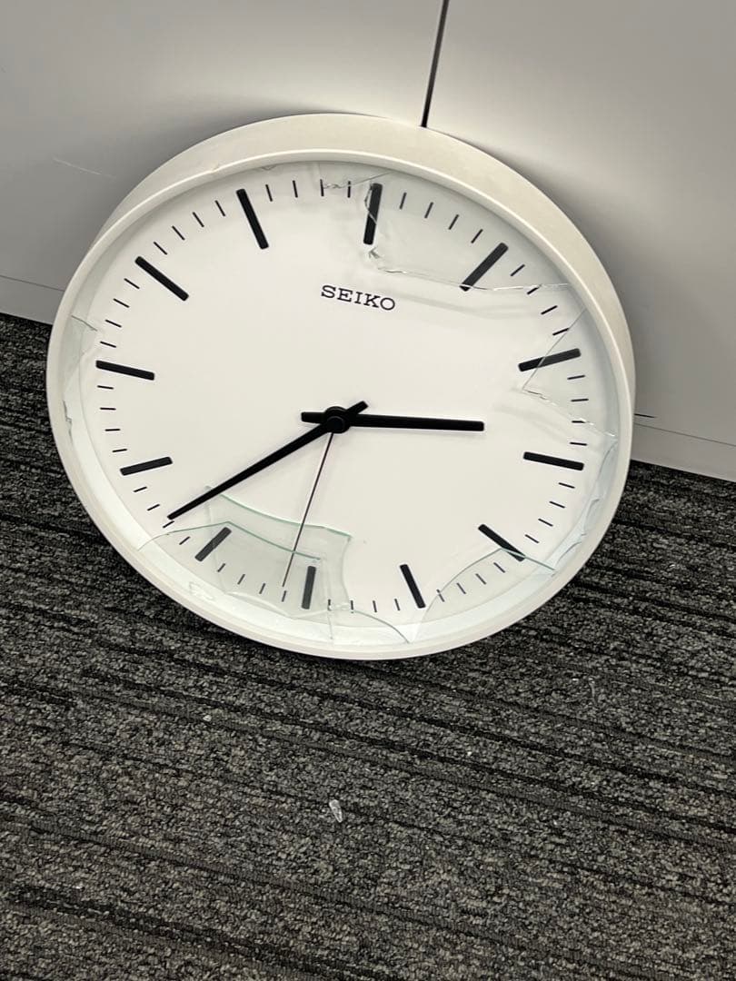 SEIKO 壁時計 ホワイト 破損あり