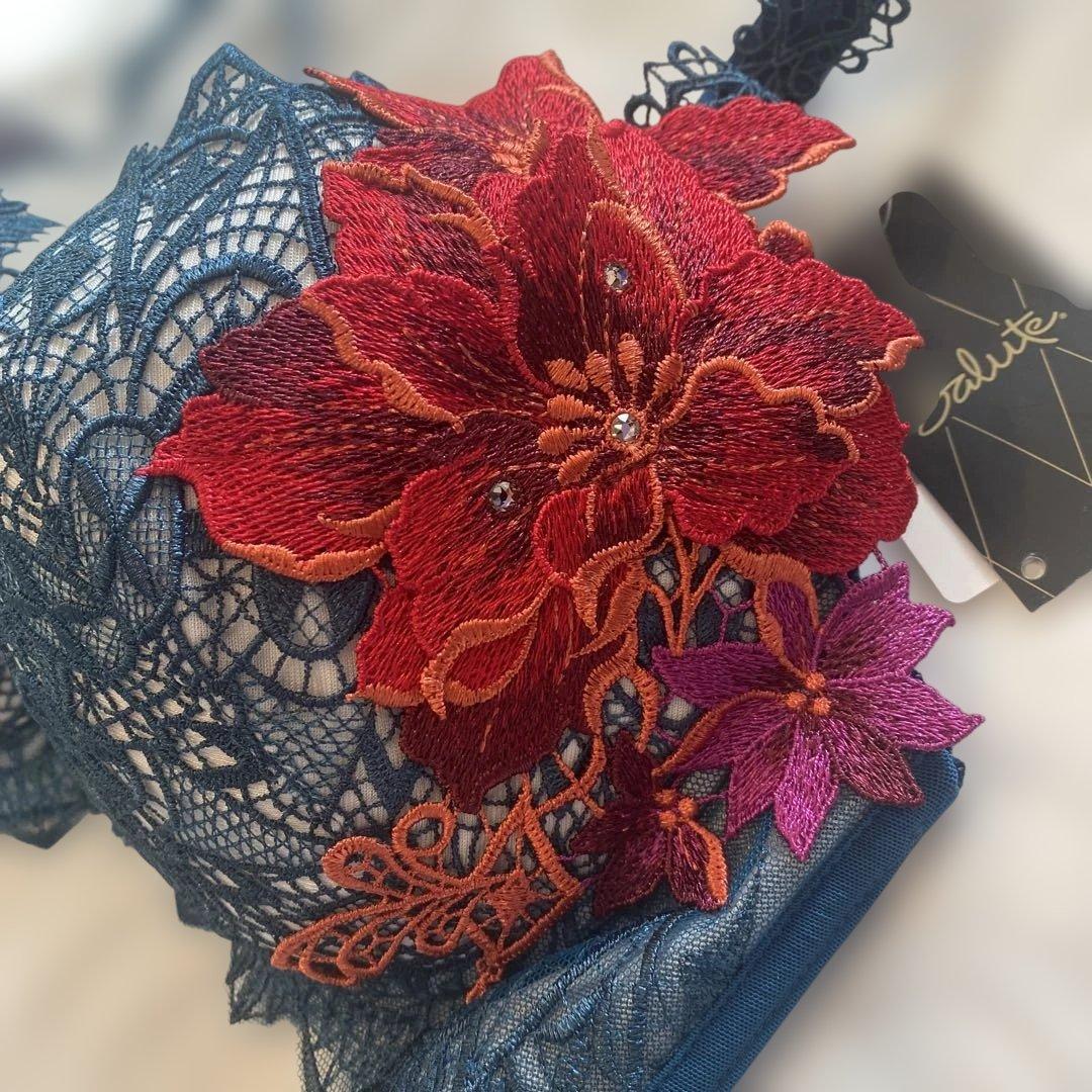 新品タグ付き サルート 72G ペルー プレステージ　G65 ブラジャー　GR