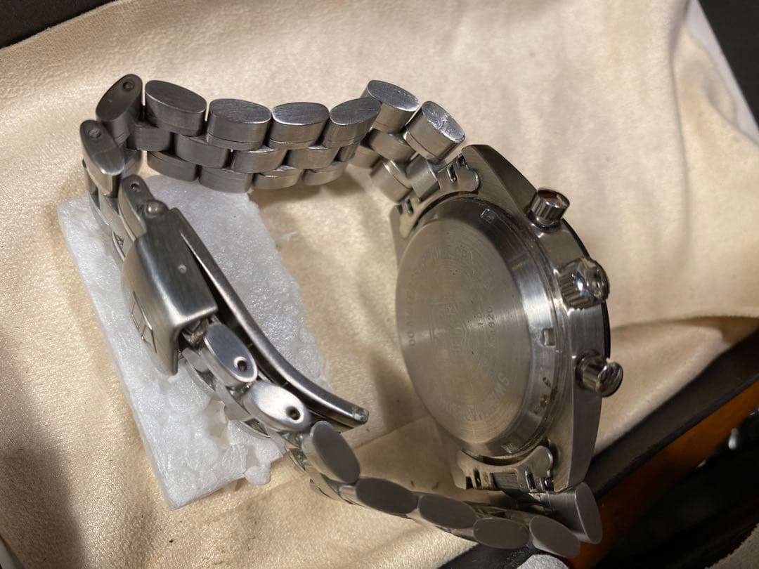 特別出品CARRERA 自動巻き クロノグラフ 時計完動品40ミリ高級品未使用