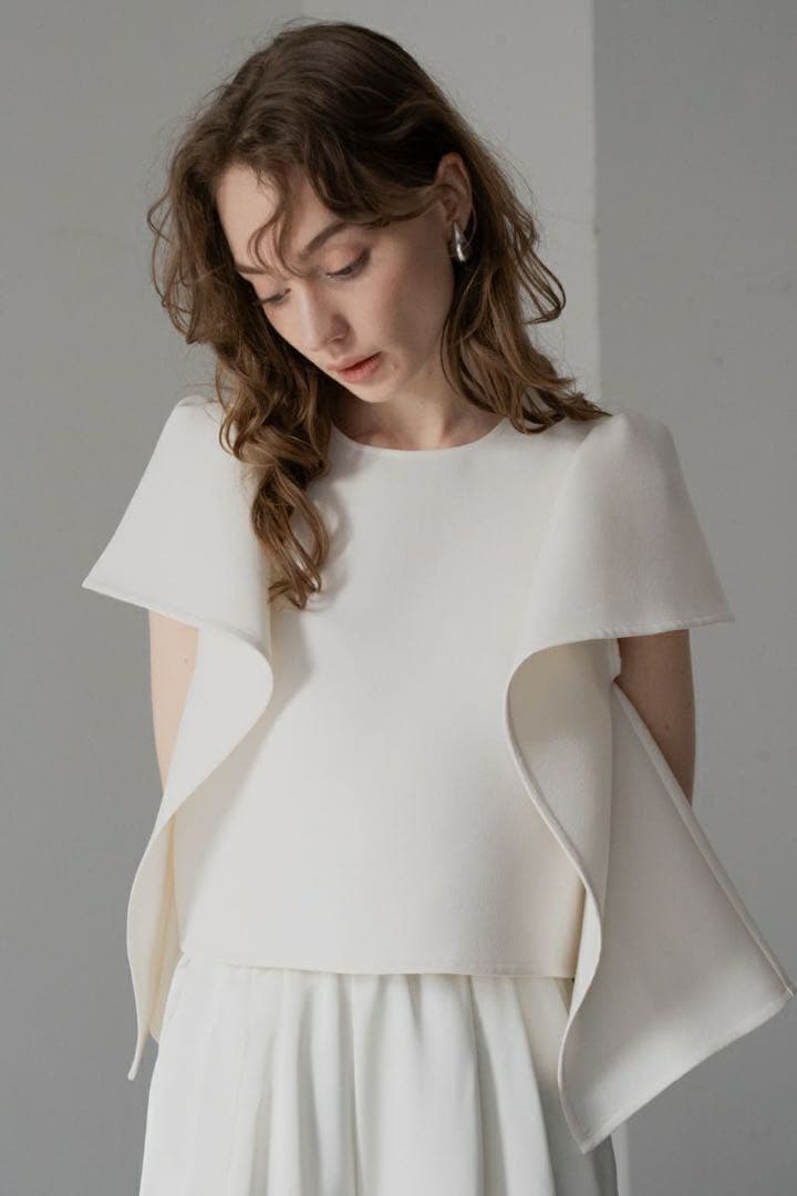 メゾンドドルチェ Maison de Dolce. Lily Tops