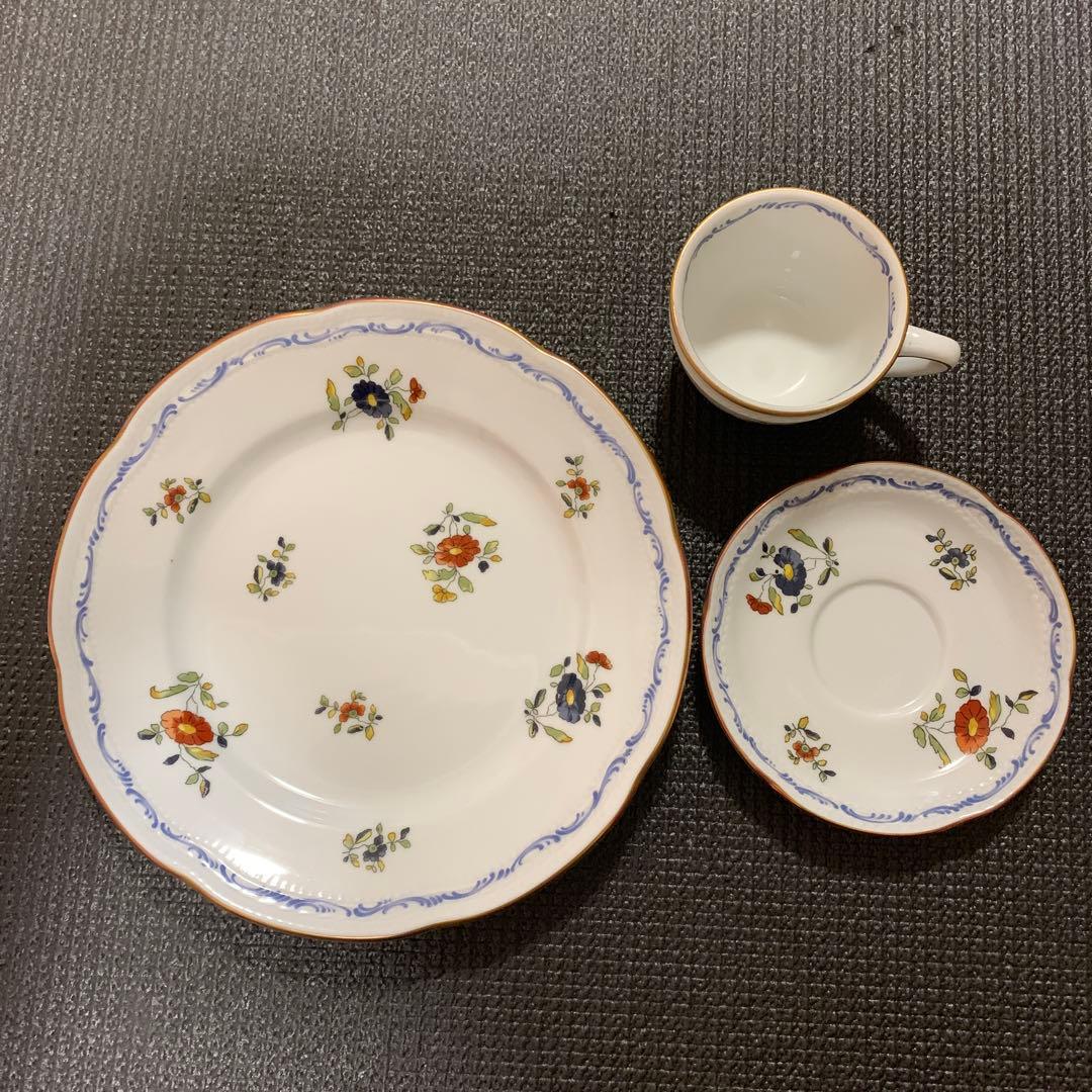 リチャードジノリ　デミタスカップ&ソーサー＋プレート