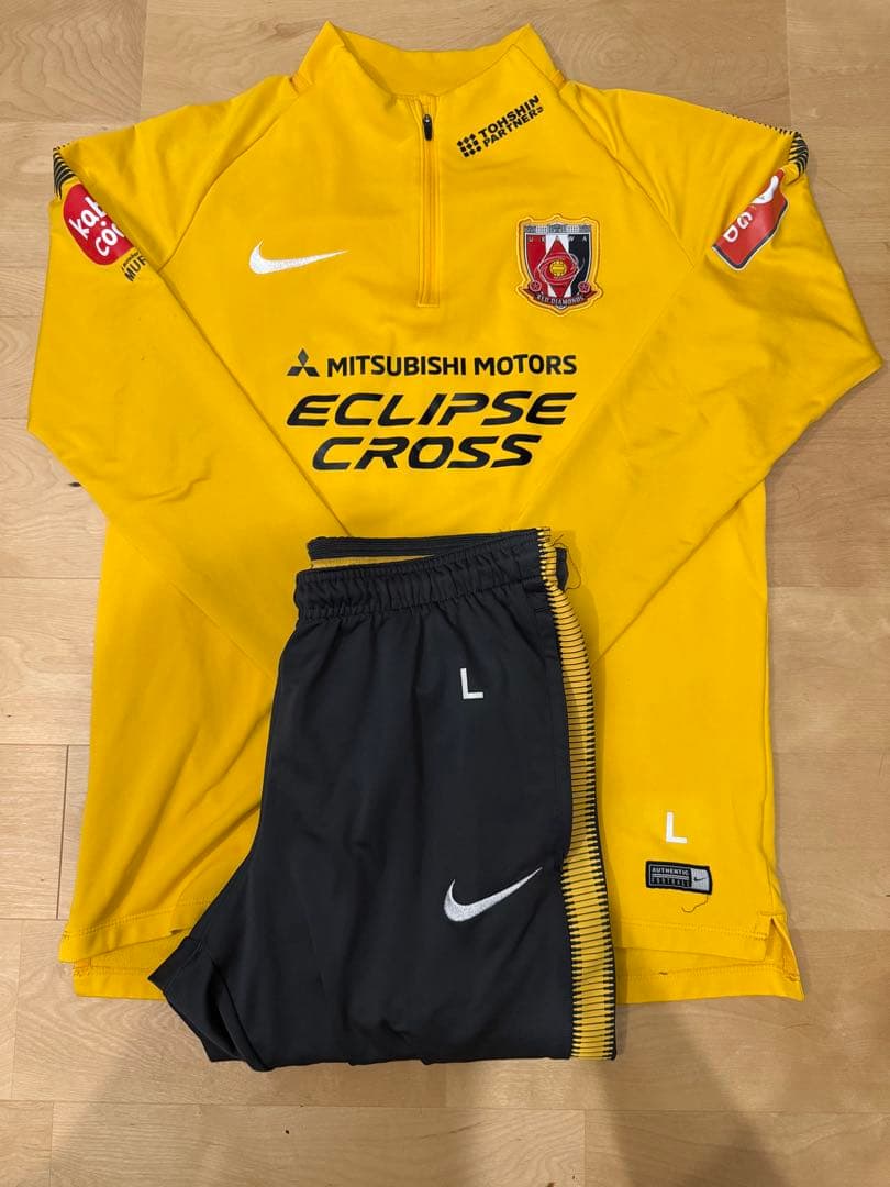 【選手支給】浦和レッズ トレーニングウェア