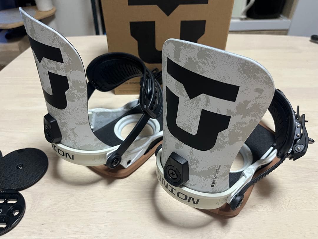 スノーボード Union Bindings Strata 25-26