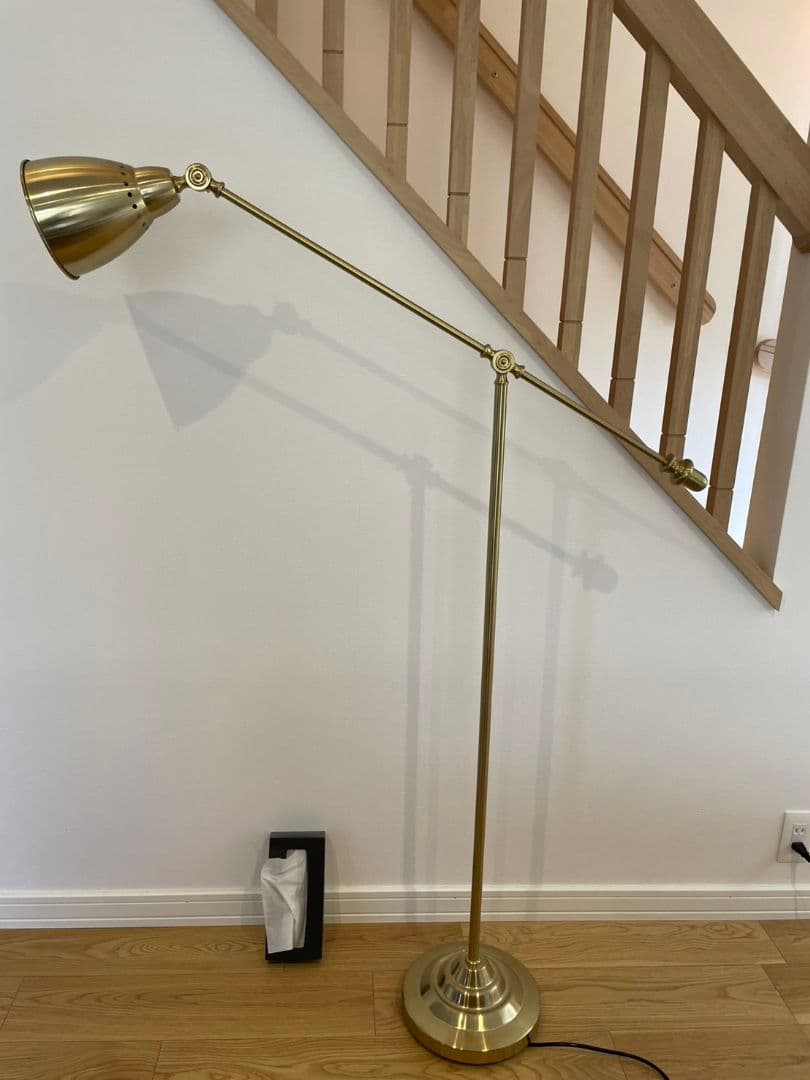 【値下げ】IKEA バロメーテル ゴールド フロアランプ 電球付き