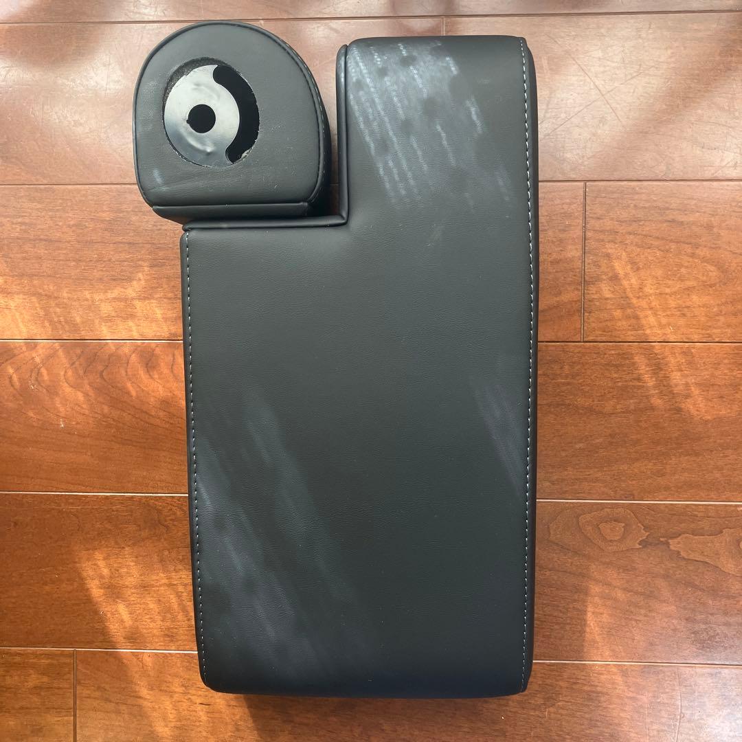 ☆ 未使用 新品！トヨタ ノア ヴォクシー 90系 フロントアームレスト 黒！