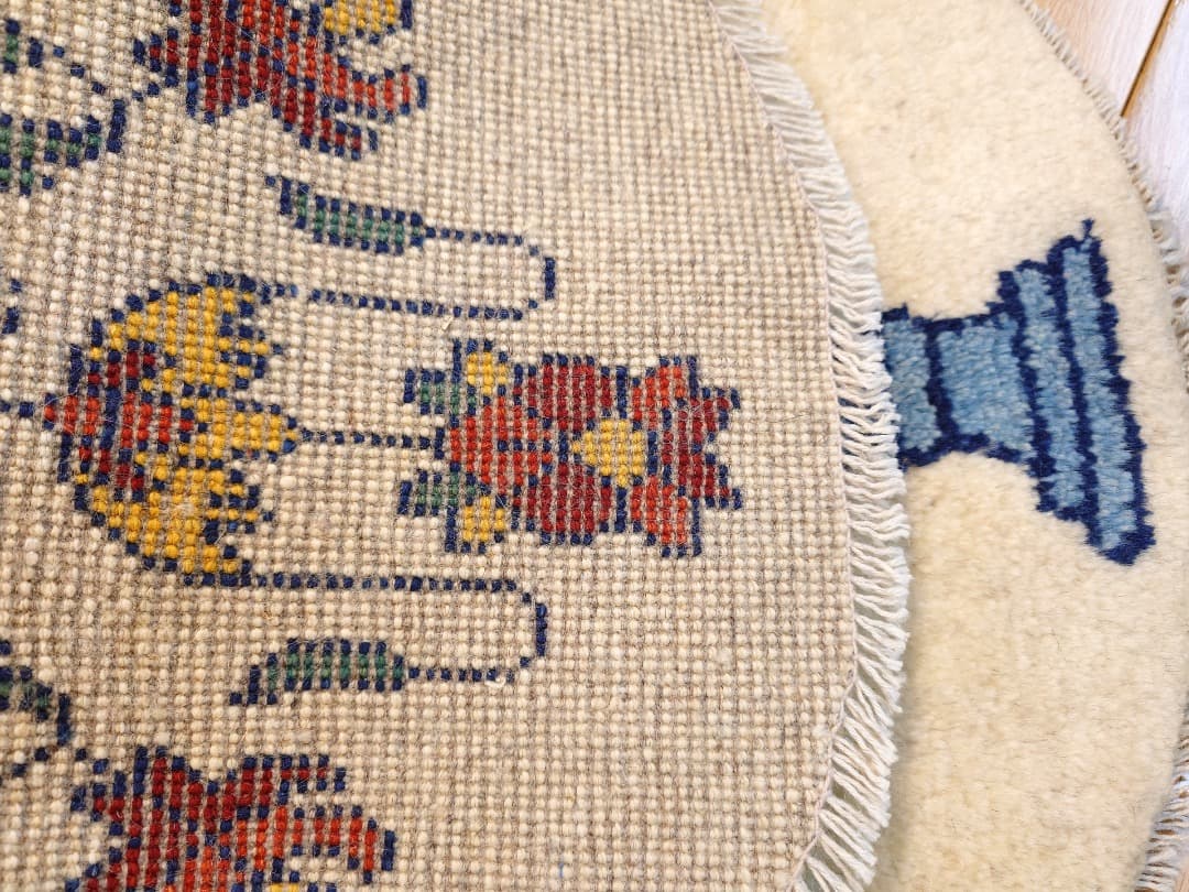 【キャンペーン】ペルシャ　ギャッベ　小判型　92×62　アイボリー　花瓶　花