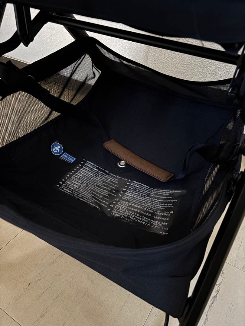 nuna trvl ブラック