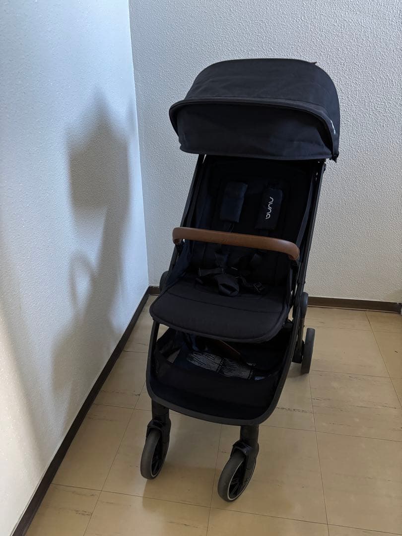 nuna trvl ブラック