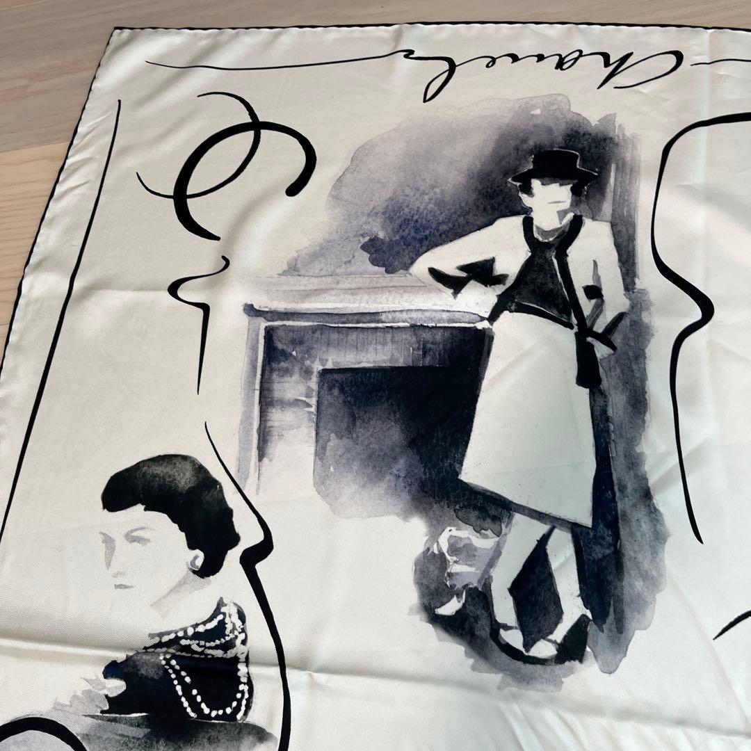 CHANEL シルクスカーフ イラストデザイン