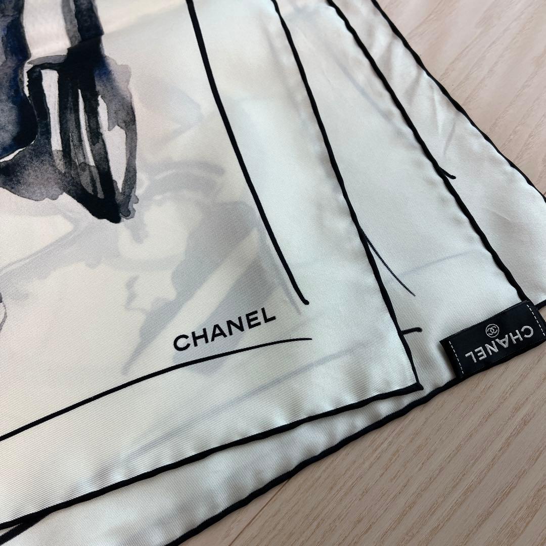 CHANEL シルクスカーフ イラストデザイン