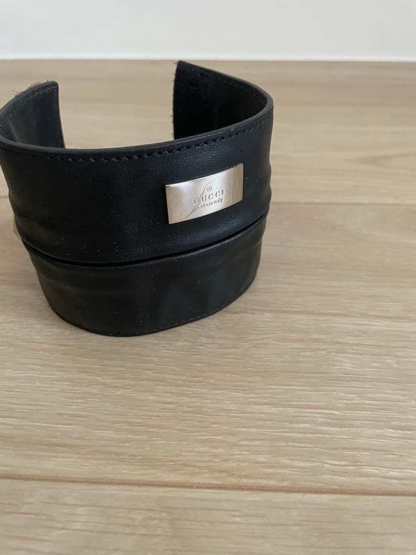GUCCI グッチ レザーリストバンド バングル