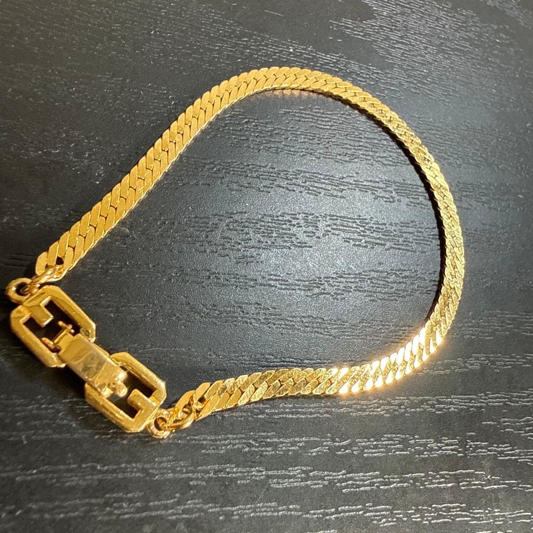 GIVENCHY ジバンシー　喜平チェーンブレスレット　ゴールドカラー　美品
