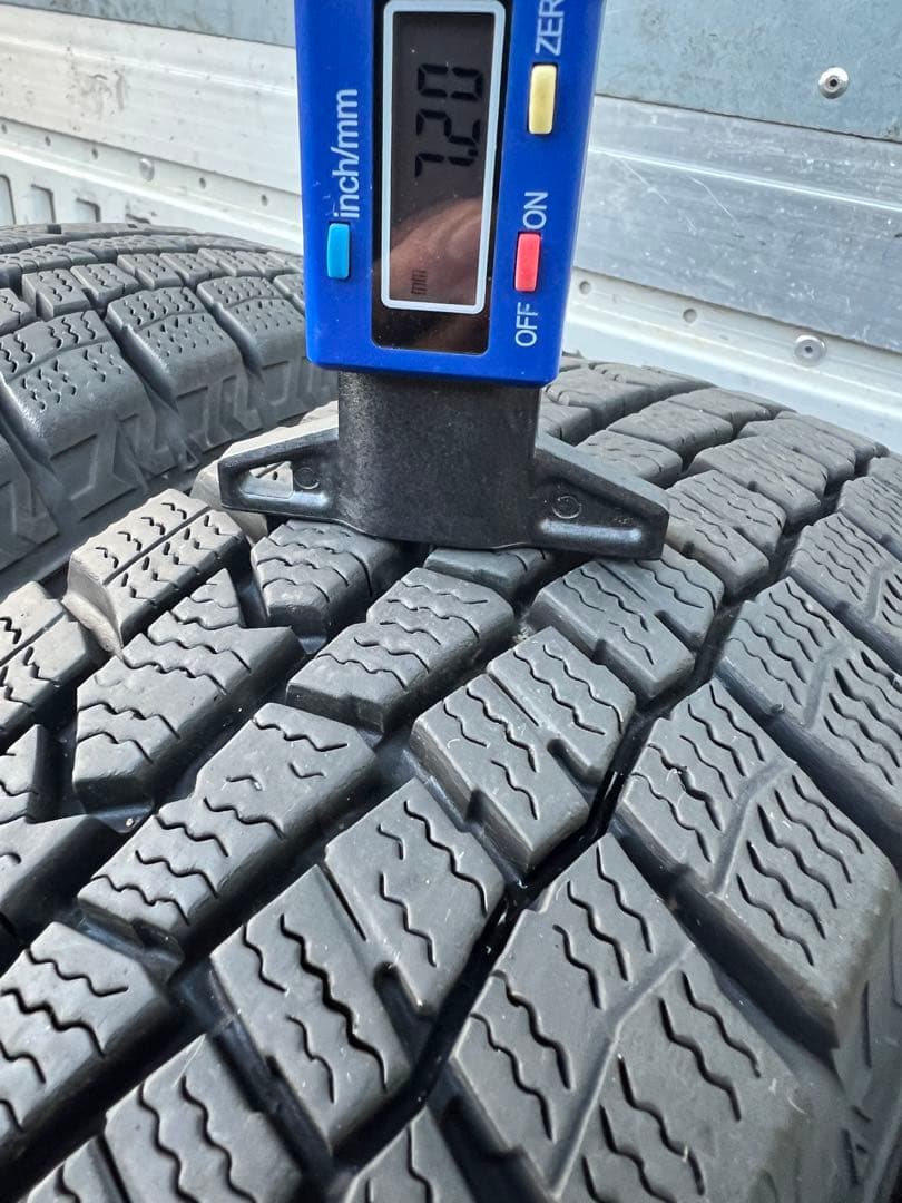 ダンロップスタッドレス145／80R13 75Q深溝