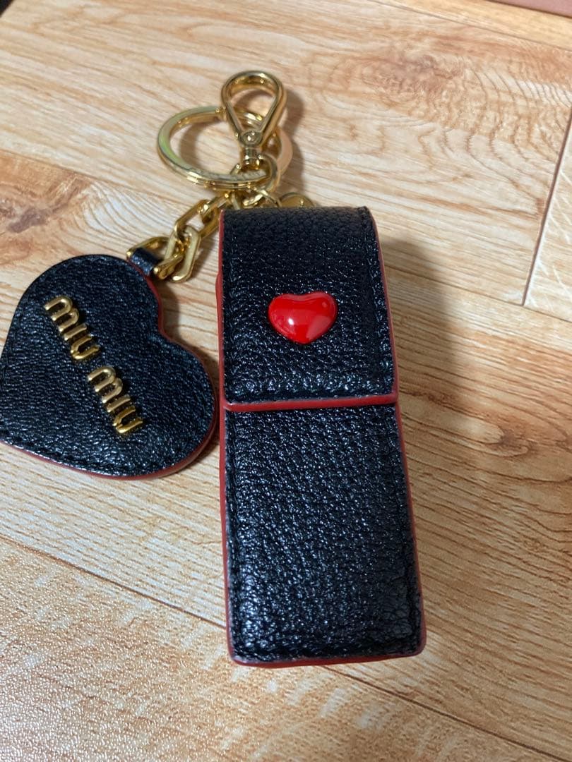 MIUMIU 美品 リップケース ストラップ 箱付き
