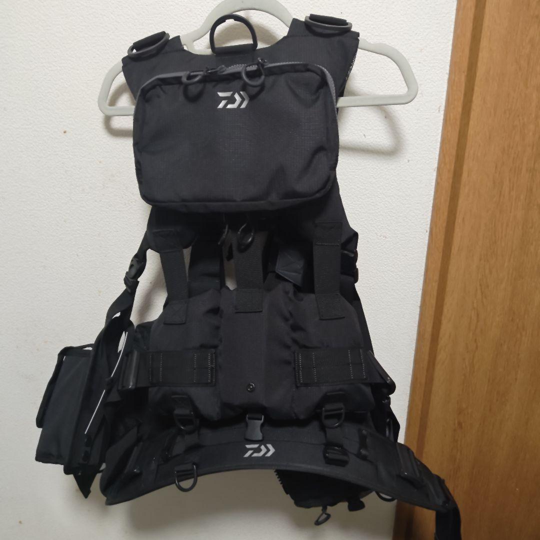 ダイワ ベンチクールベスト DF-6122 ブラック