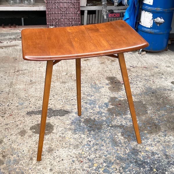 アーコール　エンドテーブル　サイドテーブル　パソコンデスク　イギリスビンテージ