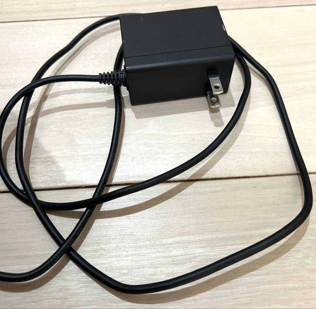 美品　Switch ニンテンドースイッチライト　動作確認済　アダプター付　グレー