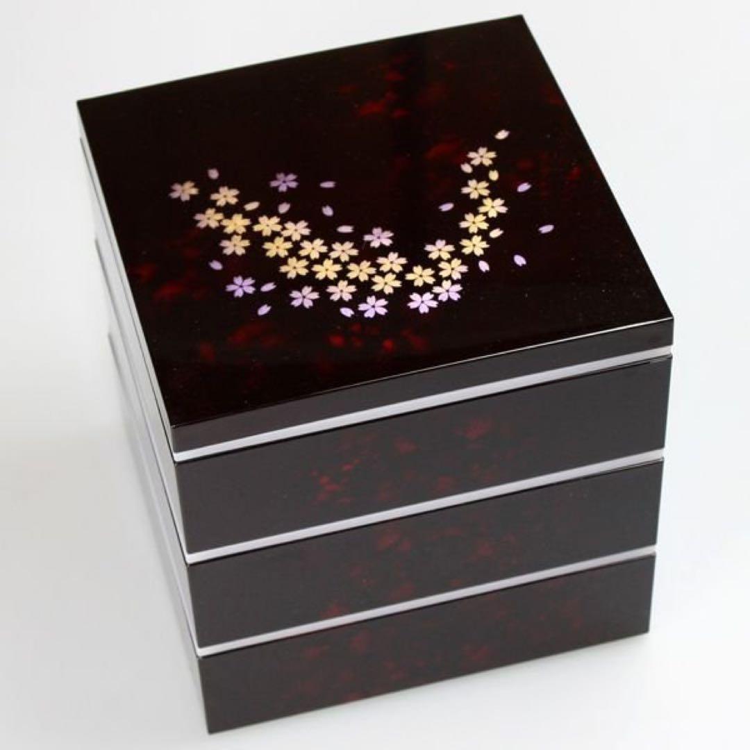 【新品未使用】 紀州塗り 三段重箱 漏れ防止蓋付き 桜柄 お花見弁当箱