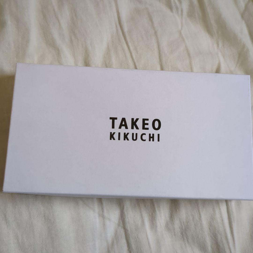 未使用　タケオキクチ ラウンドジップ 型押し 牛革 TAKEO KIKUCHI