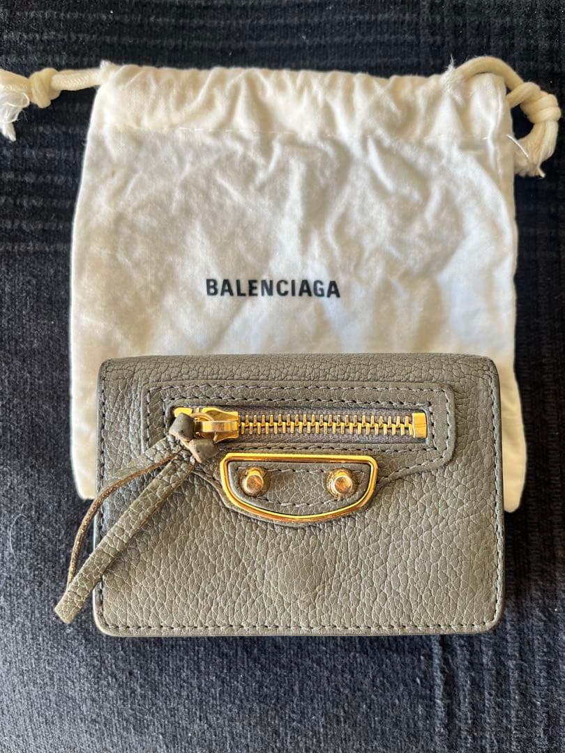 BALENCIAGA グレー レザー 三つ折り財布