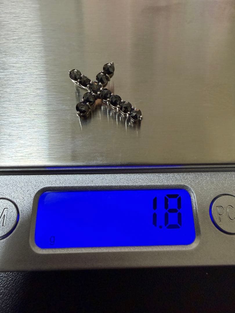 K10WG（ホワイトゴールド）ブラックダイヤモンド1.30ctクロストップ