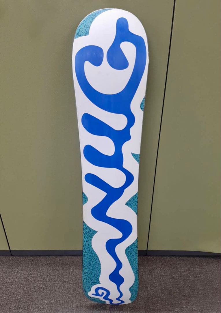 バートン　スノーボード　ナグ　148 cm　Burton　nug　グラトリ