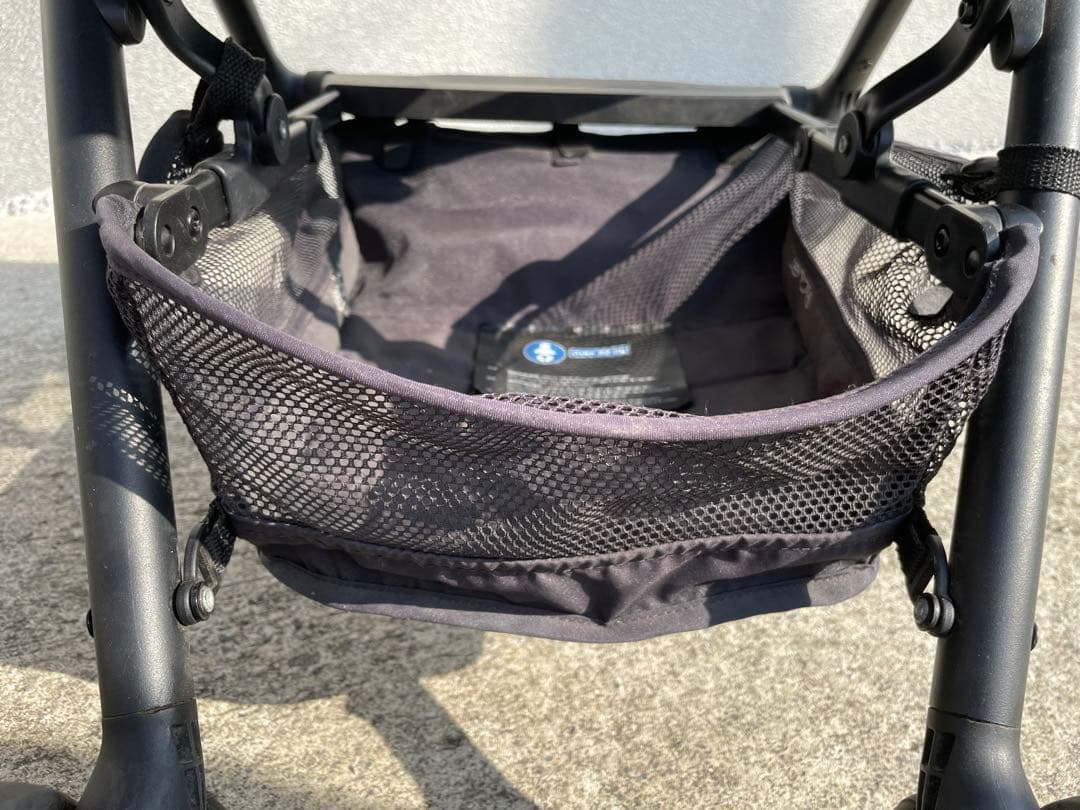 cybex サイベックス EEZY S2 ソーホーグレー