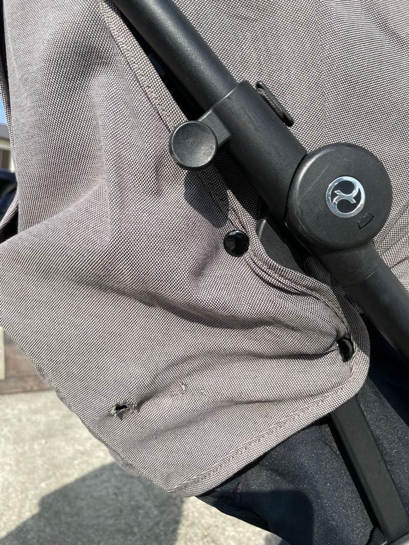 cybex サイベックス EEZY S2 ソーホーグレー