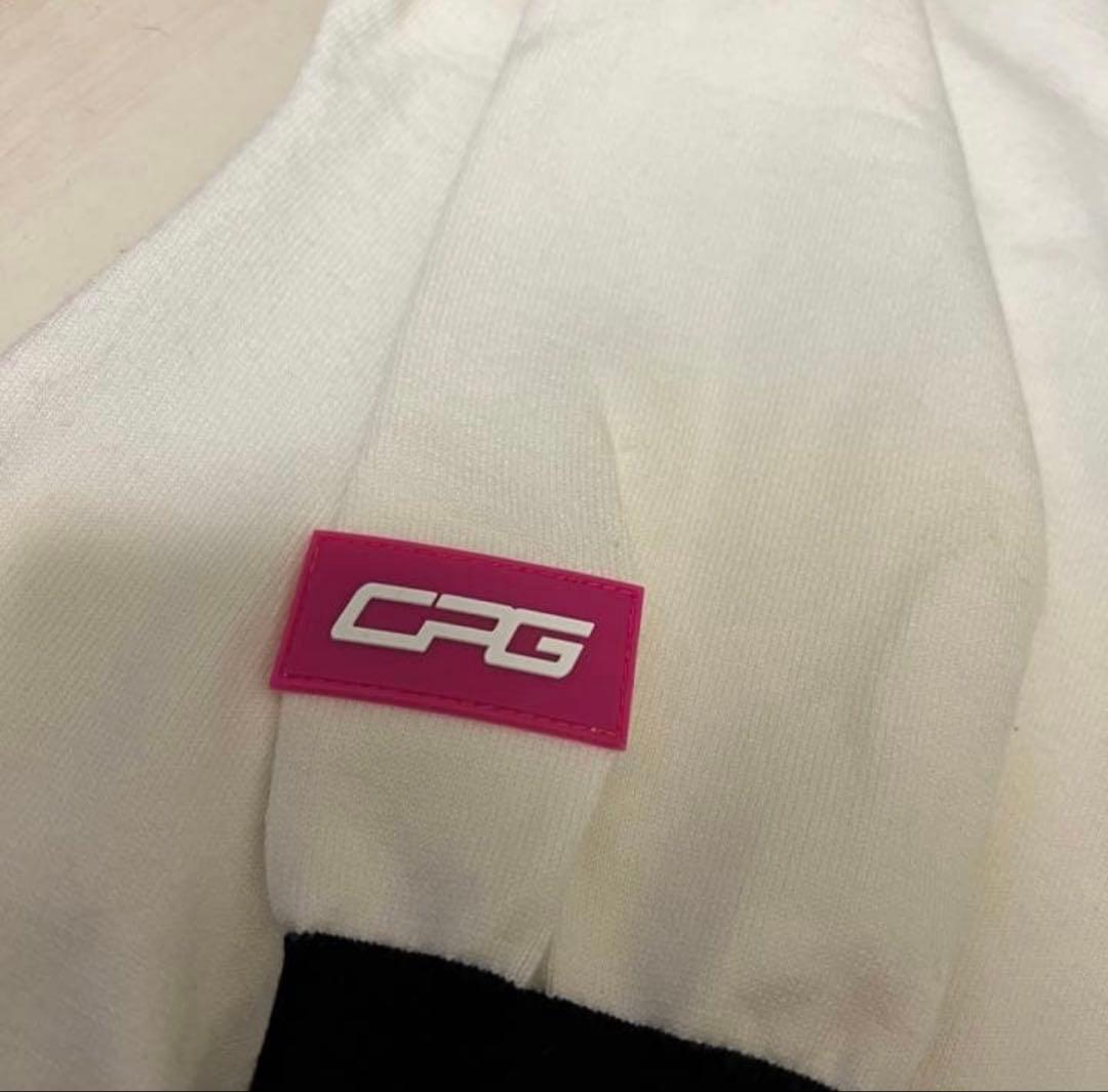 CPG セーター　美品　厚手