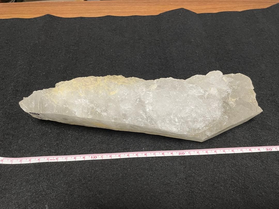 大幅値引！！虹入り特大⭐︎ヒマラヤ水晶原石　約30cm/重さ:1.62kg