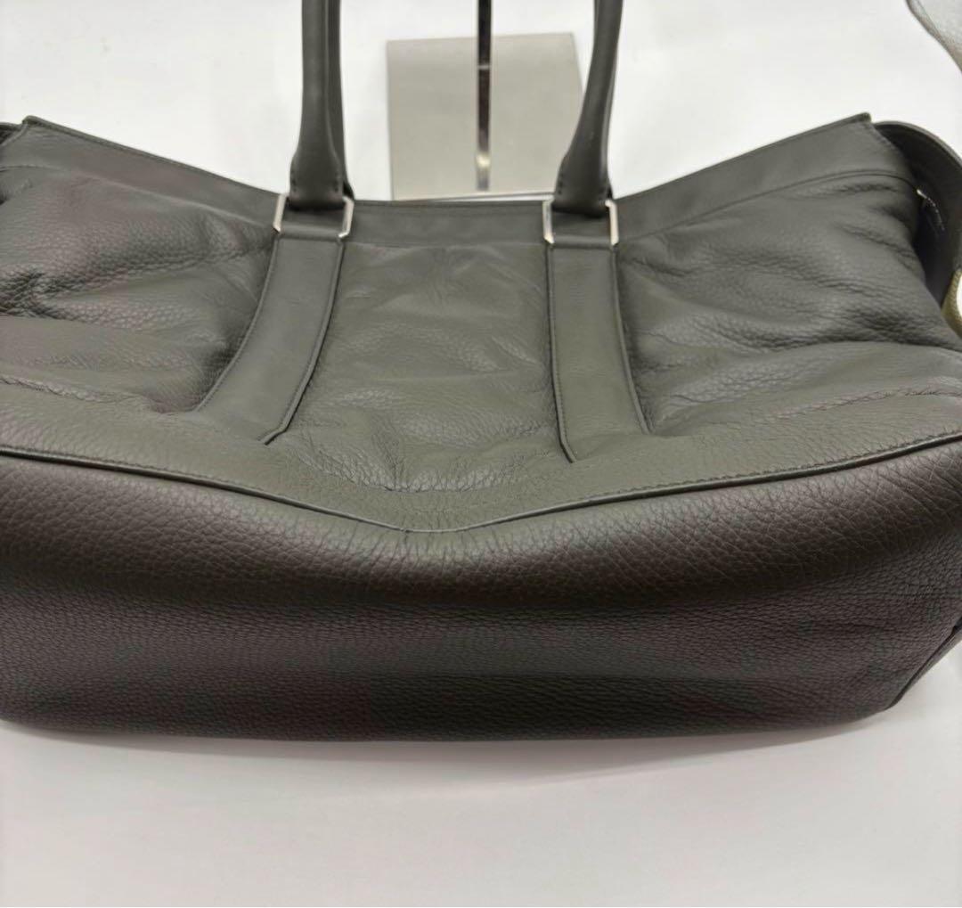 BOTTEGA VENETA レザートートバッグ　カーキ