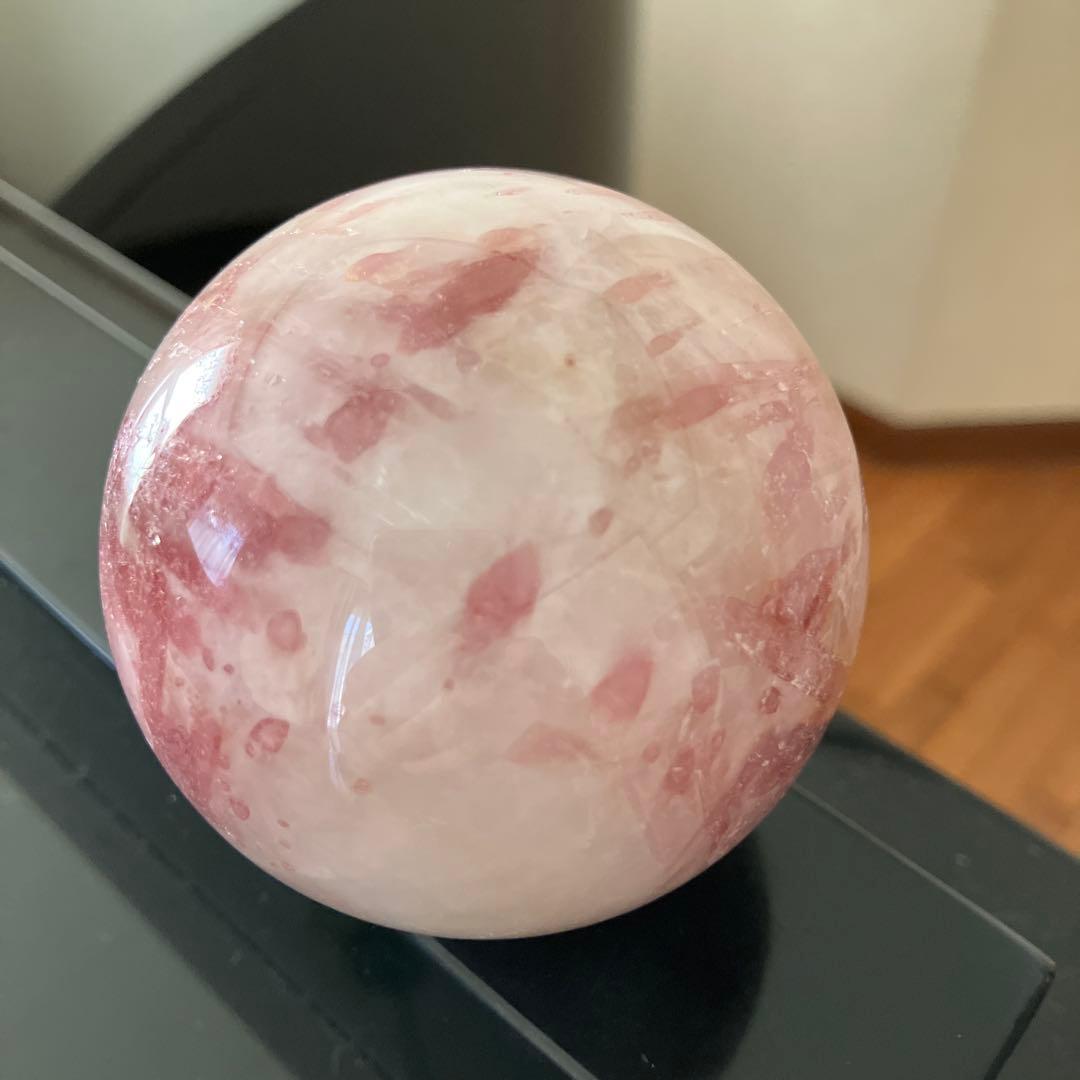 kdashさま専用美！トルマリンインクォーツ　スフィア　天然石置物　D126
