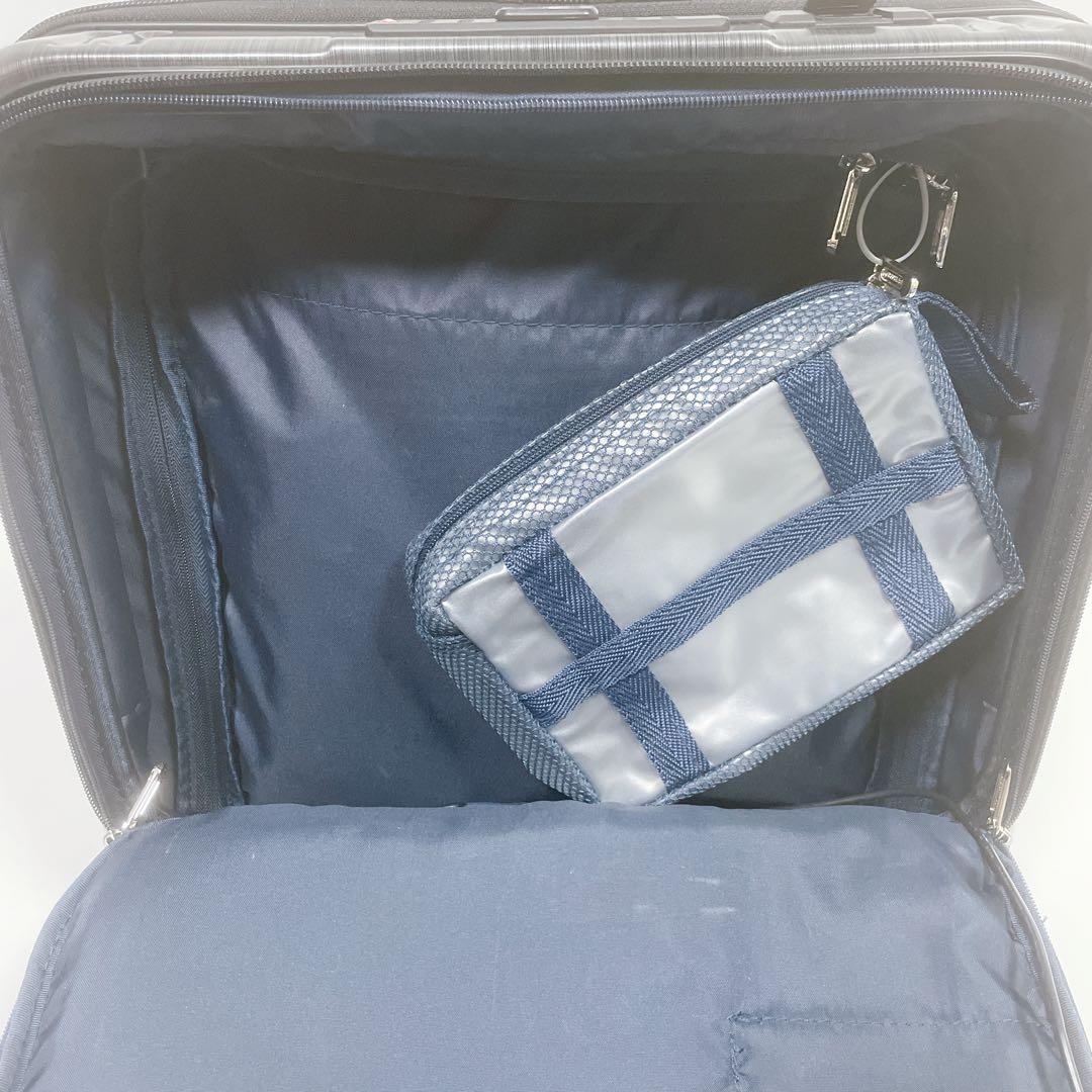 【良品】BERMAS バーマスINTER CITY USB付スーツケース 33L