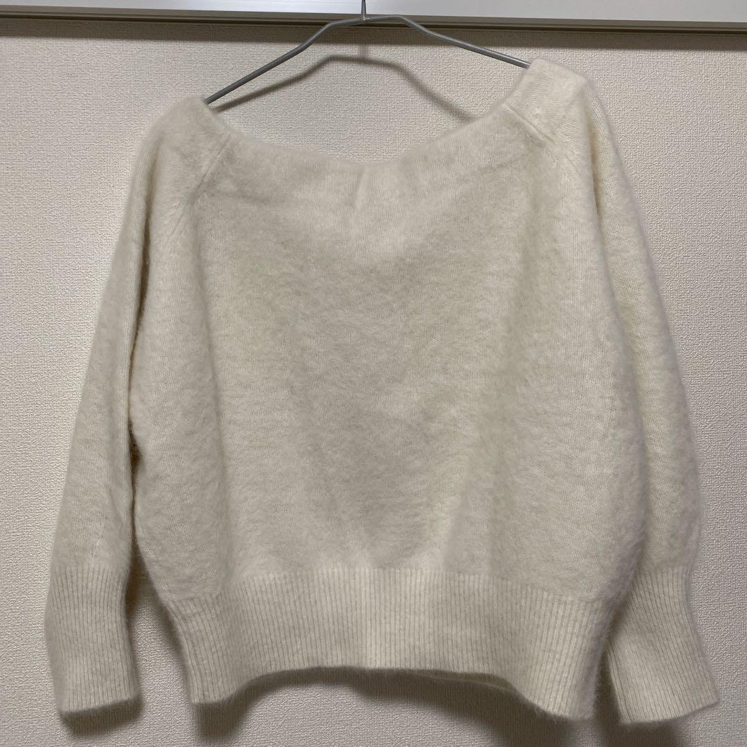 La boutique BonBon ヘアリーウールカシミヤ混オフショルニット